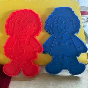 1980’s Raggedy Ann & Andy Cookie Cutters~Huge 8” Bobbs Merrill Co